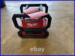 Milwaukee 2845-20 M18 CARRY-ON 3600With1800W Power Supply